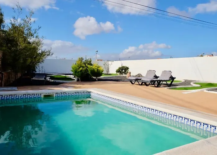 Casa Leandro Villa Triquivijate képek