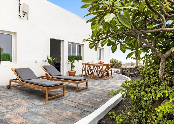 Home2Book Cozy Terrace House With Volcano Views Nazaret fotoğrafı