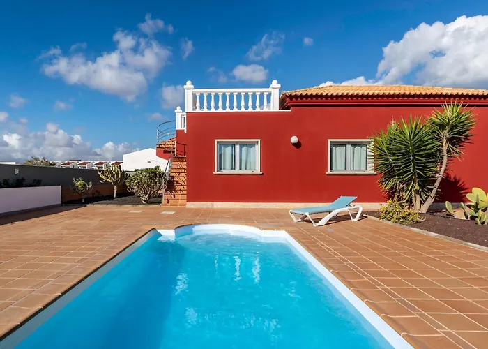 Photo de Villa La Perla - Cliffside Retreat Antigua 