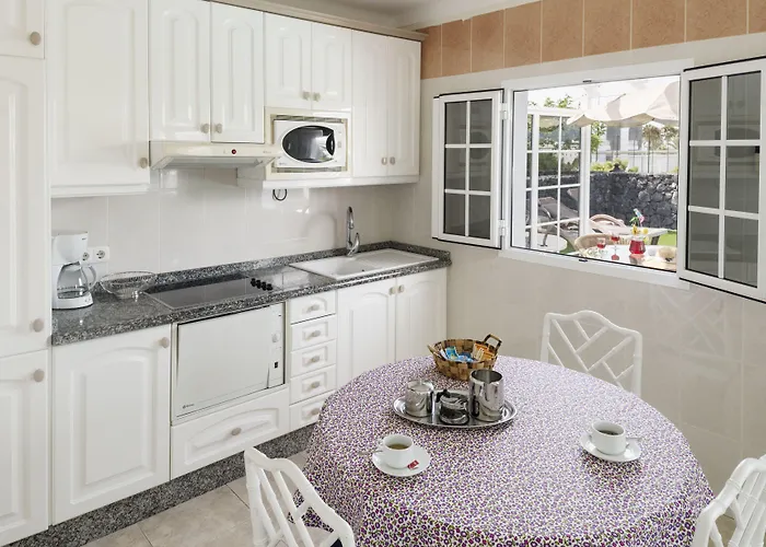 Photo de Hyde Park Lane Villas Puerto del Carmen 