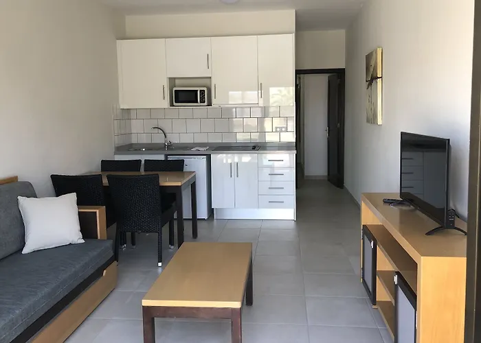 Adaptuhotel Bahia Feliz photo